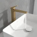 Смеситель для раковины Villeroy & Boch Architectura Square TVW12500200076 с донным клапаном, золотой матовый