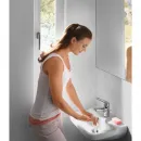 Смеситель для раковины с донным клапаном Hansgrohe Novus Loop 71080000