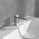 Смеситель для раковины Villeroy & Boch Subway 3.0 TVW11200100061 с донным клапаном, хром