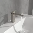 Смеситель для раковины с донным клапаном Villeroy & Boch Subway 3.0 TVW11200200064