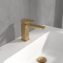 Смеситель для раковины с донным клапаном Villeroy & Boch Subway 3.0 TVW11200200076