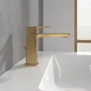 Смеситель для раковины с донным клапаном Villeroy & Boch Subway 3.0 TVW11200200076