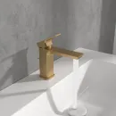 Смеситель для раковины с донным клапаном Villeroy & Boch Subway 3.0 TVW11200200076
