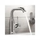 Смеситель для раковины с цепочкой Grohe Essence+ 23480001