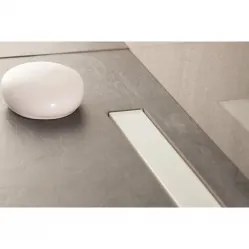 Душевой трап (лоток) Pestan Confluo Frameless White Glass Line 13701216 95 см, с решеткой, щелевой, белый глянец