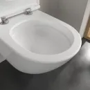 Унитаз подвесной Villeroy & Boch Universo 4670T901 безободковый, торнадо, с сиденьем микролифт, альпийский белый
